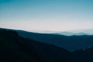 montagna nell'ora blu foto