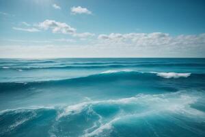 un' bellissimo blu oceano con onde e nuvole foto