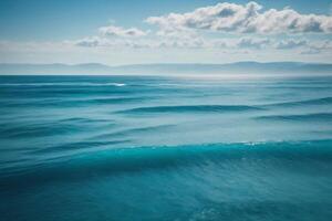 un' Visualizza di il oceano a partire dal sopra con onde foto