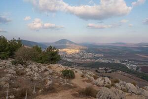 paesaggio a partire dal il salto montagna nel nazaret. panoramico Visualizza foto