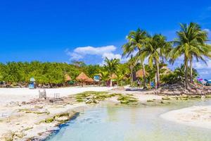 playa del carmen, messico, 28 maggio 2021 - spiaggia tropicale messicana foto