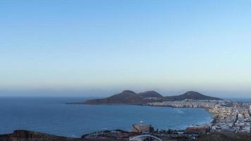 vista dello skyline della città di las palmas foto