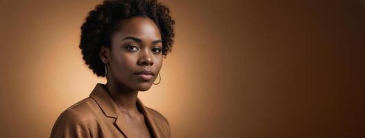 africano americano 2025 donna isolato su un' ambra sfondo con copia spazio. foto