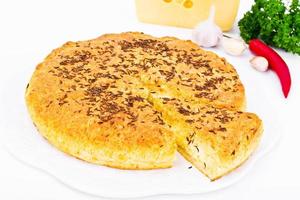 piatto nazionale georgiano torta con formaggio e cumino khachapuri foto