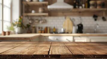 di legno tavolo contro sfocato cucina sfondo per Prodotto mockup e Schermo montaggi su scandinavo stile foto