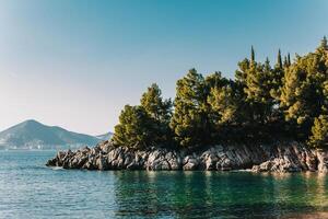 sorprendente Visualizza di il Adriatico mare vicino sv. Stefano, montenegro. viaggio destinazione nel montenegro. foto