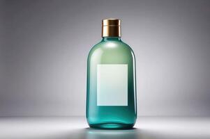 acqua essenza, premio cura della pelle siero nel elegante verde bottiglia foto