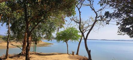 naturale paesaggio di kaptai lago chittagong collina tratti foto