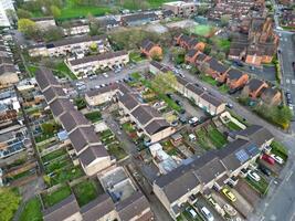 alto angolo Visualizza di Residenziale quartiere a Birmingham città di Inghilterra unito regno, marzo 30, 2024 foto