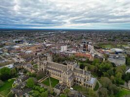 alto angolo Visualizza di centrale pietroburgo città di Inghilterra unito regno. aprile 11, 2024 foto