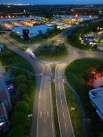 aereo Visualizza di illuminato centrale Dartford Londra città di Inghilterra durante notte. Inghilterra UK. aprile 14, 2024 foto