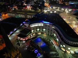 aereo notte Visualizza di illuminato città centro edifici di Birmingham centrale città di Inghilterra unito regno. marzo 30, 2024 foto