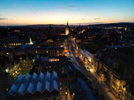 aereo Visualizza di illuminato storico Oxford centrale città di Inghilterra a notte. Inghilterra unito regno. marzo 23, 2024 foto