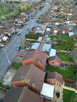 aereo Visualizza di Residenziale tenuta a luton città di Inghilterra durante tramonto. unito regno. marzo 17, 2024 foto