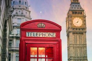 il big ben e le case del parlamento al crepuscolo foto