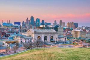 vista della skyline di kansas city nel missouri foto