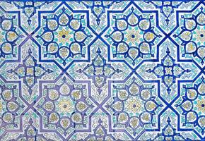 geometrico tradizionale islamico ornamento. frammento di un' ceramica mosaico. foto