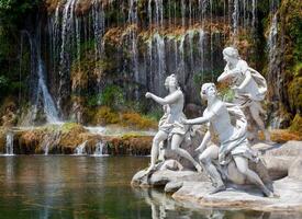Fontana di Diana e Atteone, reale palazzo, casertano, Italia foto