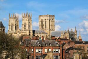 un' Visualizza di York cattedrale su un' soleggiato primavera giorno foto