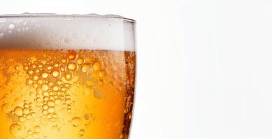 ai generato bicchiere di birra su bianca sfondo generativo ai foto