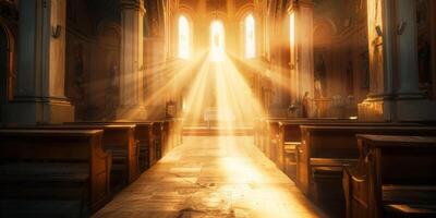 luminosa raggi di leggero penetrante attraverso il finestre di il Chiesa foto