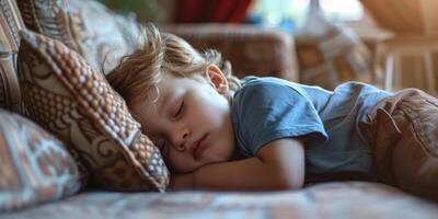 addormentato bambino nel letto foto