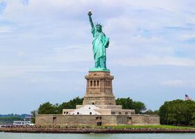 la statua della libertà a new york city foto