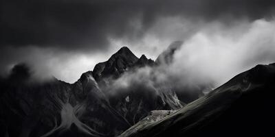 sorprendente nero e bianca fotografia di bellissimo montagne e colline con buio cieli paesaggio sfondo Visualizza scena foto