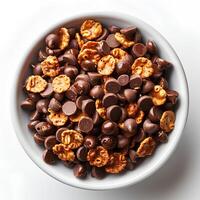 ciotola di cioccolato cereale fiocchi con latte nel un' ciotola isolato su bianca sfondo con ombra. cioccolato cereale nel ciotola foto