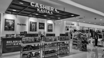 bekasi, Indonesia su gennaio 4 2024. cassiere o cassa 4 a matahar Dipartimento memorizzare a revo centro commerciale bekasi. foto