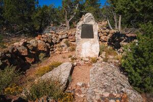 storico marcatore monumento nel naturale ambientazione, nord America foto