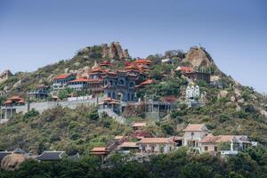 Visualizza di maggiore pagoda nel ninh gio Provincia, Vietnam. testo nel foto significare nome di Questo pagoda trung figlio co tu.