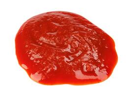 ketchup macchia isolato su bianca sfondo. pomodoro salsa su un' bianca sfondo. foto
