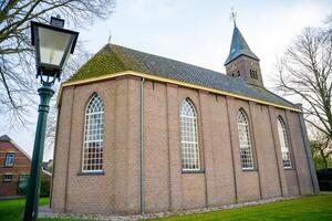 medievale Chiesa nel il storico villaggio di Gelselaar, Olanda. alto qualità foto