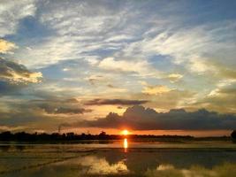 natura serale con campagna foto