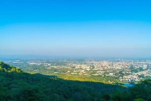 skyline della città di chiang mai in thailandia foto