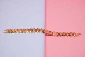 foto di bracciale da donna kazako