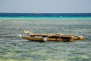 barche, spiaggia, cielo blu, zanzibar foto