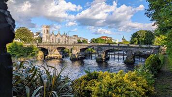 galway città, edifici e architettura, salmone sbarramento ponte, paesaggio urbano sfondo, irlandesi punti di riferimento, Irlanda foto