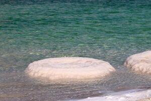 il morto mare è un' Chiuso, endoreico corpo di acqua nel il mezzo est fra Israele e Giordania. foto