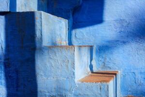 le scale di blu dipinto Casa nel jodhpur, blu città in giro mehrangarh forte. jodfur, Rajasthan foto