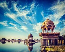 indiano punto di riferimento gadi sagar nel Rajasthan foto