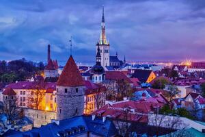 tallinn centro storico medievale, estonia foto