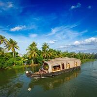 casa galleggiante su kerala stagni, India foto