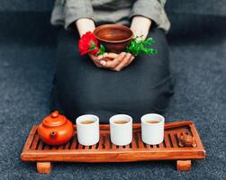 Cinese tè cerimonia asiatico di legno tavolo tavola chaban superiore Visualizza copia spazio mattina energia. foto