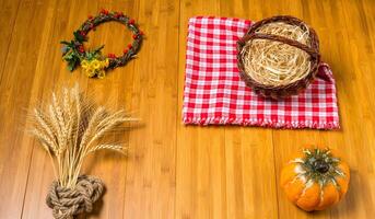 Pasqua eleganza, modello Magia per festivo delizie foto