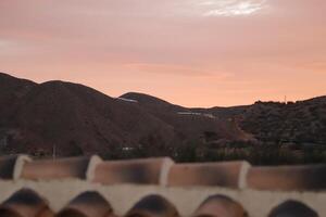 tramonto nel il montagne di Spagna foto