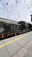 Polonia. Breslavia, marzo 10, 2024 Vintage ▾ treno con carrozze a il stazione foto