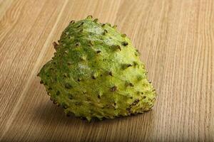 dolce maturo succoso esotico soursop foto