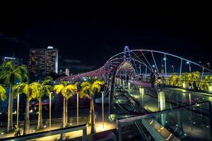 di singapore marina baia ore notturne orizzonte con il marina baia sabbie. foto